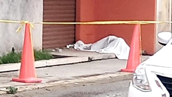Hallan el cuerpo sin vida de un hombre sobre las calles del Centro de Mérida