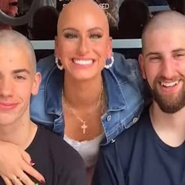 La historia de dos comprensivos jóvenes que se rapan para donarle cabello a una prima con alopecia se viraliza