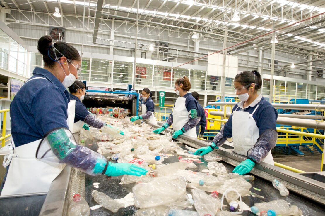 Anuncia Bepensa gran inversión en acopio y reciclaje en la Península de Yucatán