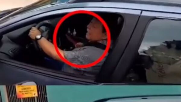 Mérida: Joven pide a conductor que no obstruya la ciclovía y lo amenaza con un cuchillo (Video)