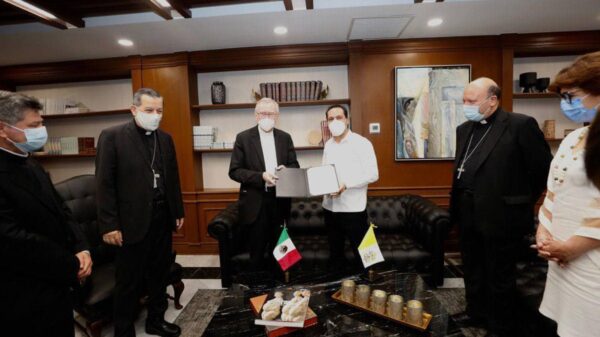 Gobernador de Yucatán envía carta al Papa Francisco para que visite la entidad