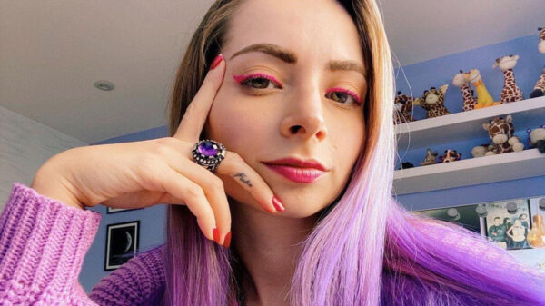 Durante un operativo realizado esta noche detuvieron a la youtuber YosStop por posesión de pornografía infantil