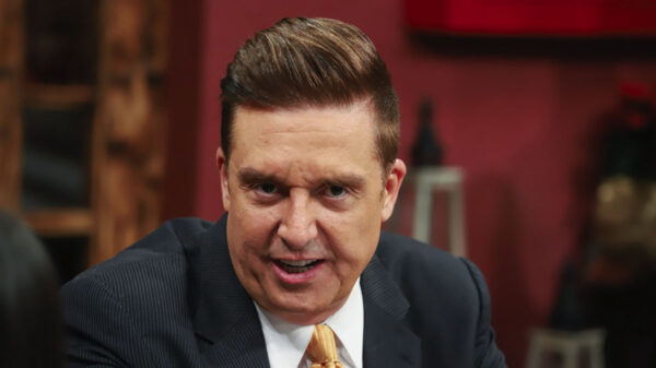 “Está un poco pasadita de tamales”: Daniel Bisogno arremete contra Chiquis Rivera