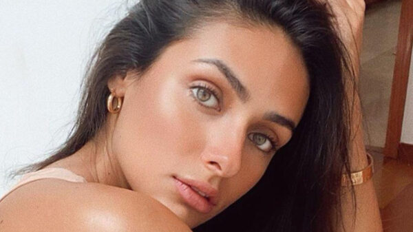 Renata Nonti, novia de Diego Boneta, posa en topless