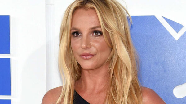 Britney Spears podrá elegir a su propio abogado, pide que su padre sea acusado de abuso
