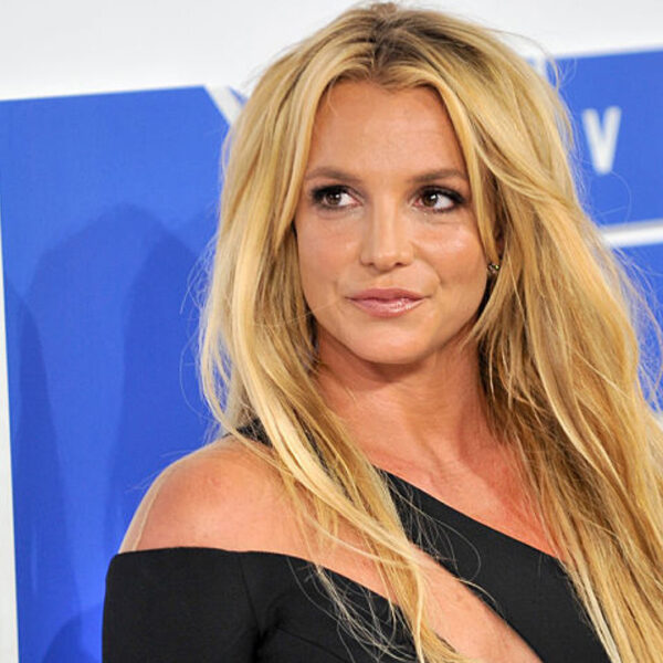 Britney Spears anuncia que no volverá a realizar show mientras su padre controle su vida