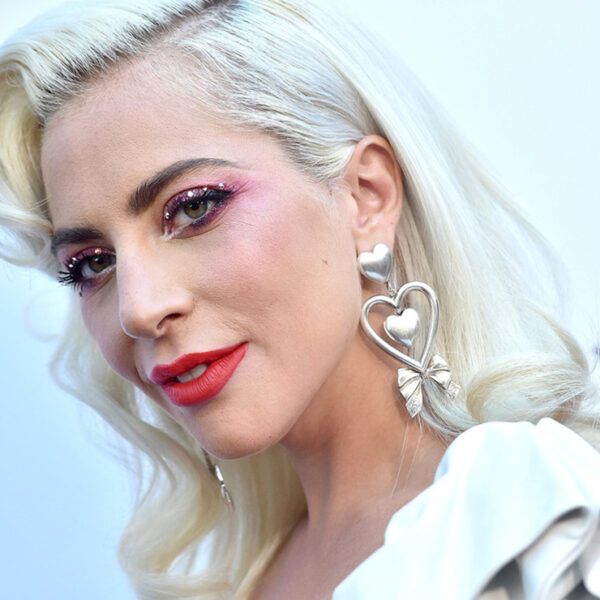  Lady Gaga revela póster de ‘House of Gucci’ con un importante anuncio
