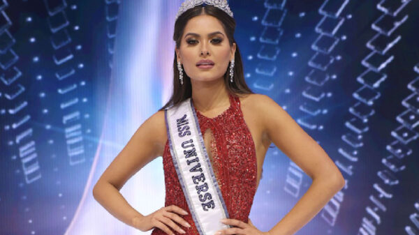 Andrea Meza regresará a México tras ganar Miss Universo 2021