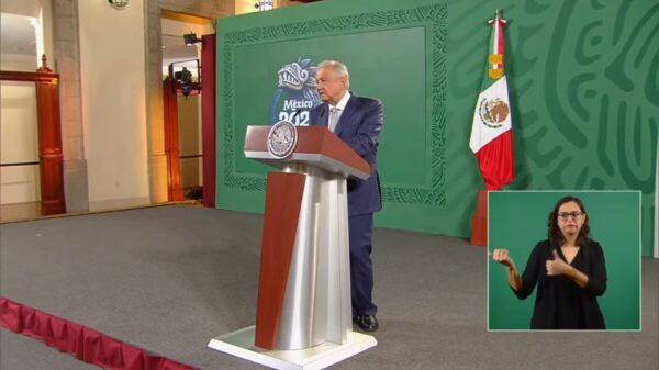 Opción de que no vuelvan a las aulas quienes no quieran: AMLO