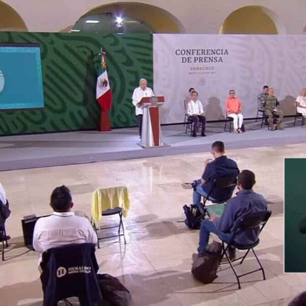 Ratifica AMLO que no habrá cierres en el país por tercera ola de Covid