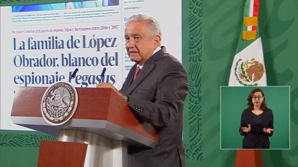 “No espiamos a nadie”, descarta AMLO demanda por Pegasus