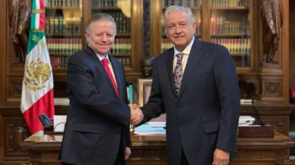 Inédito reconocimiento de Zaldívar sobre persistencia de corrupción: AMLO
