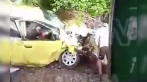 Video: Aparatoso accidente en vía Cancún-Leona Vicario deja varios lesionados