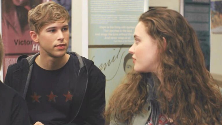 Actor de 13 Reasons Why revela ser mujer transgénero