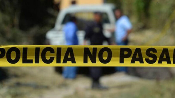 Asesinan balazos a una mujer y un niño en Cuernavaca