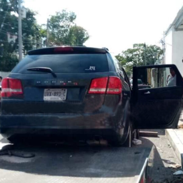 Cancún: Imprudente conductor atropella y mata a repartidor