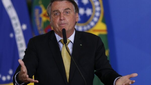 Gobierno de Bolsonaro pedía un dólar por cada vacuna anti Covid