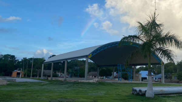 Autoridades comunales de FCP buscan diálogo con la CFE