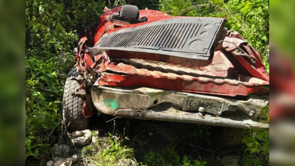 Rescatan de un barranco los cuerpos de tres hombres, en San Luis Potosí