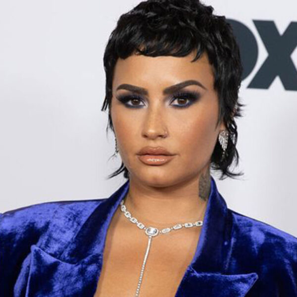 Demi Lovato pide ser identificada como no binaria