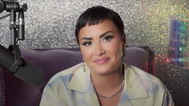 Demi Lovato pide ser identificada como no binaria