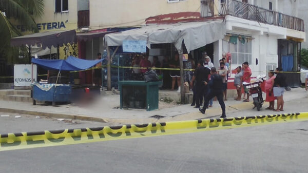 Ejecutan a mujer en Playa Del Carmen por no pagar derecho de piso
