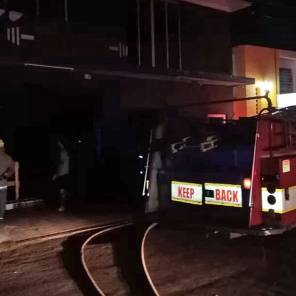 Incendio consume gimnasio en Chetumal