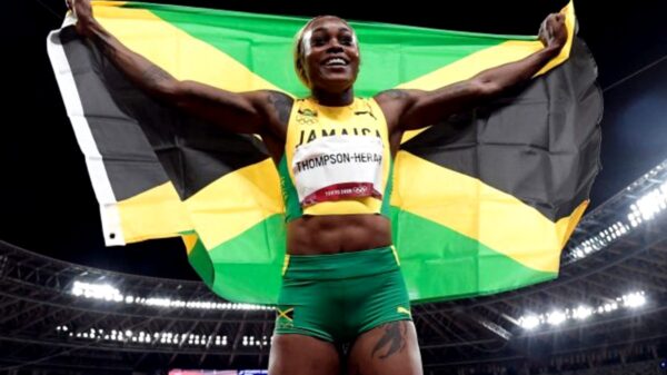 ¡Emocionante! Jamaica se lleva las tres medallas en la carrera femenina de 100 metros