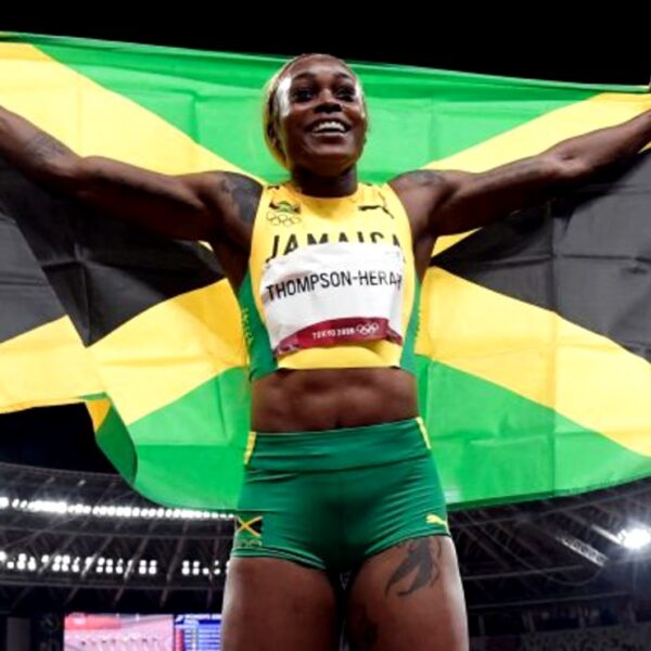 ¡Emocionante! Jamaica se lleva las tres medallas en la carrera femenina de 100 metros
