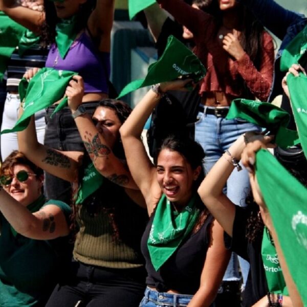 Avala Veracruz despenalización del aborto; cuarta entidad del país