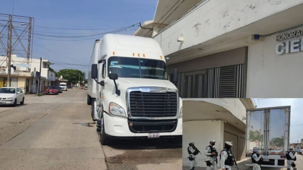 Localizan a 211 migrantes que viajaban en camiones, en Veracruz