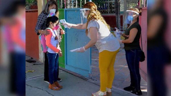 Reportan en Nuevo León 50 niños con Covid-19