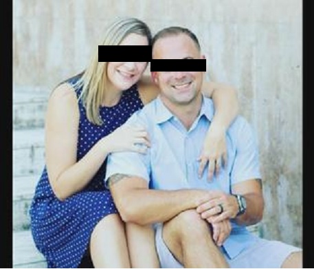 La pareja de Arlington, Texas, celebraba en Cancún 10 años de matrimonio.