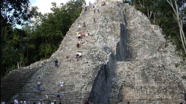 Covid-19: Cierran temporalmente la Zona Arqueológica de Cobá.