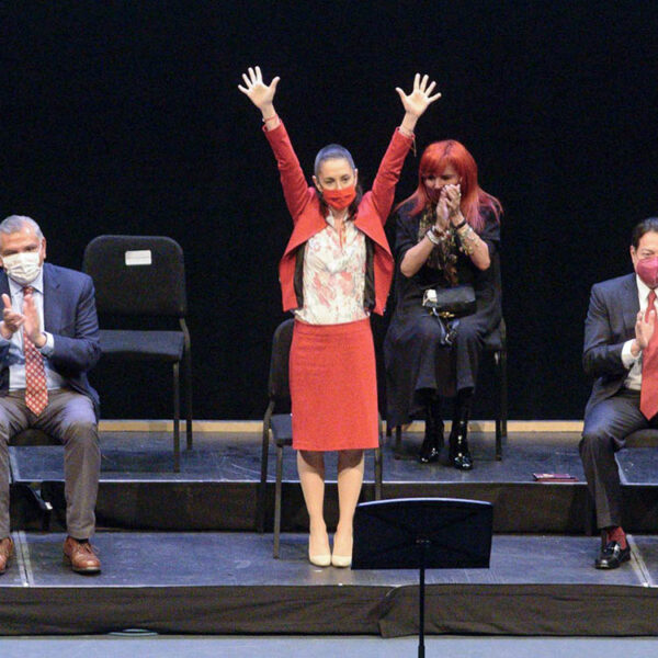 Aclaman a Sheinbaum en celebración del 3er aniversario: “¡Presidenta!”