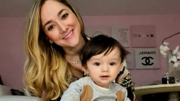 Bebé de Sherlyn González causa ternura a internautas con baile