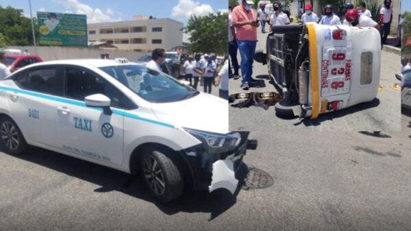 Imprudente taxista lesiona a menor al arrollar mototaxi en Playa del Carmen