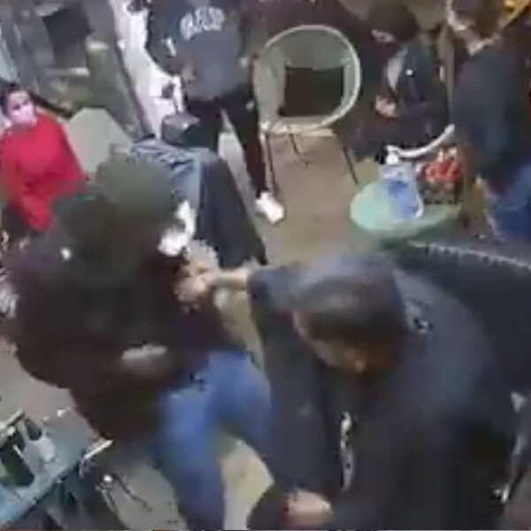 Video: Terror en barbería de EdoMex durante asalto