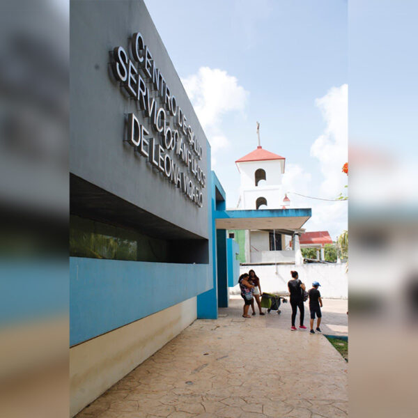 Este lunes iniciará vacunación contra el covid a treintañeros en Puerto Morelos