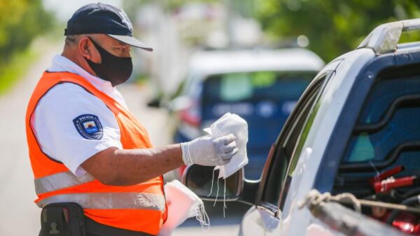 Pedro Joaquín adquiere cubrebocas a sobreprecio y a empresa informática.