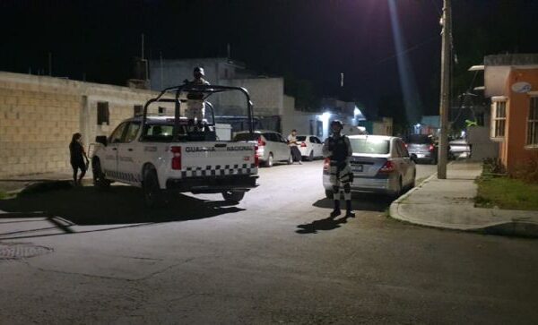 En Cozumel catean vivienda que operaba como bar clandestino.