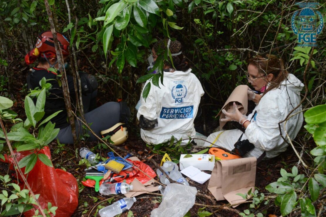 Fueron tres las narcofosas ubicadas en distintos puntos de Bonfil; confirma la FGE el hallazgo de restos humanos que serán sometidos a estudios.