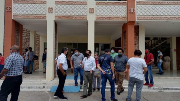 Por millonario adeudo cortan energía eléctrica al Palacio Municipal de FCP.