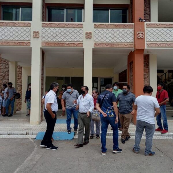 Por millonario adeudo cortan energía eléctrica al Palacio Municipal de FCP.