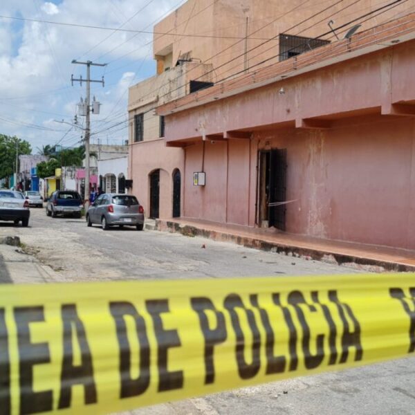 Disparan contra la fachada de un bar en la Región 94 de Cancún (VIDEO).