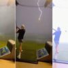 En Instagram se populariza un video en el que se capta el momento exacto cuando una bola es golpeada por un rayo en medio de una tormenta