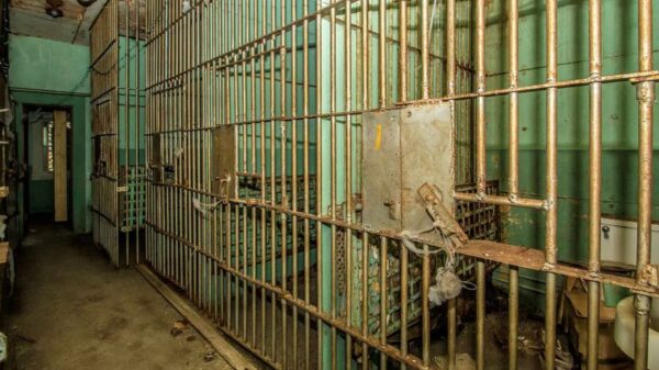 Los cazadores de ofertas en bienes raíces a veces se llevan sorpresas al descubrir propiedades con zonas ocultas o excéntricas