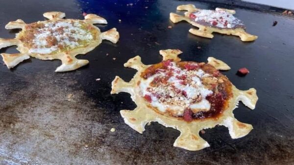 El ingenio de los mexicanos se refleja hasta en la gastronomía, ahora crearon el "covisope", el tradicional sope en forma de Covid-19