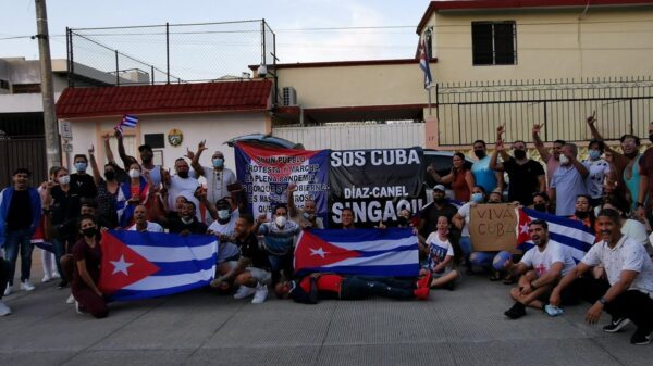 Segundo días de manifestaciones de cubanos residentes en Cancún.