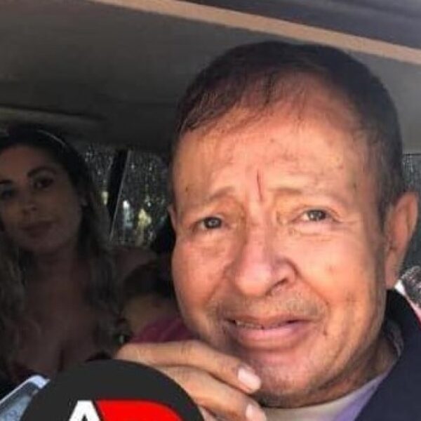 Reportan al cómico Sammy grave por covid-19